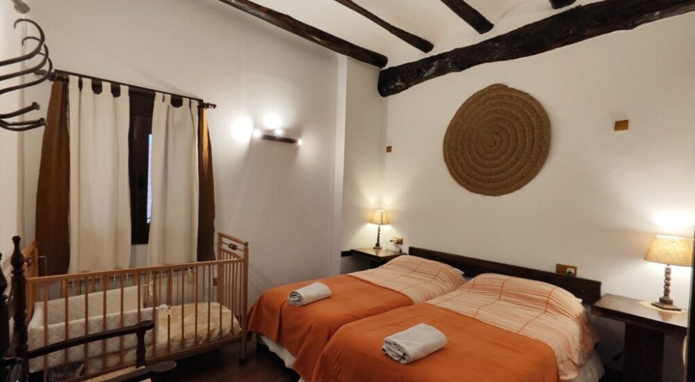 casa-gran-bohilgues-Habitacion-y-cuna-Bohilgues-1536x864-1